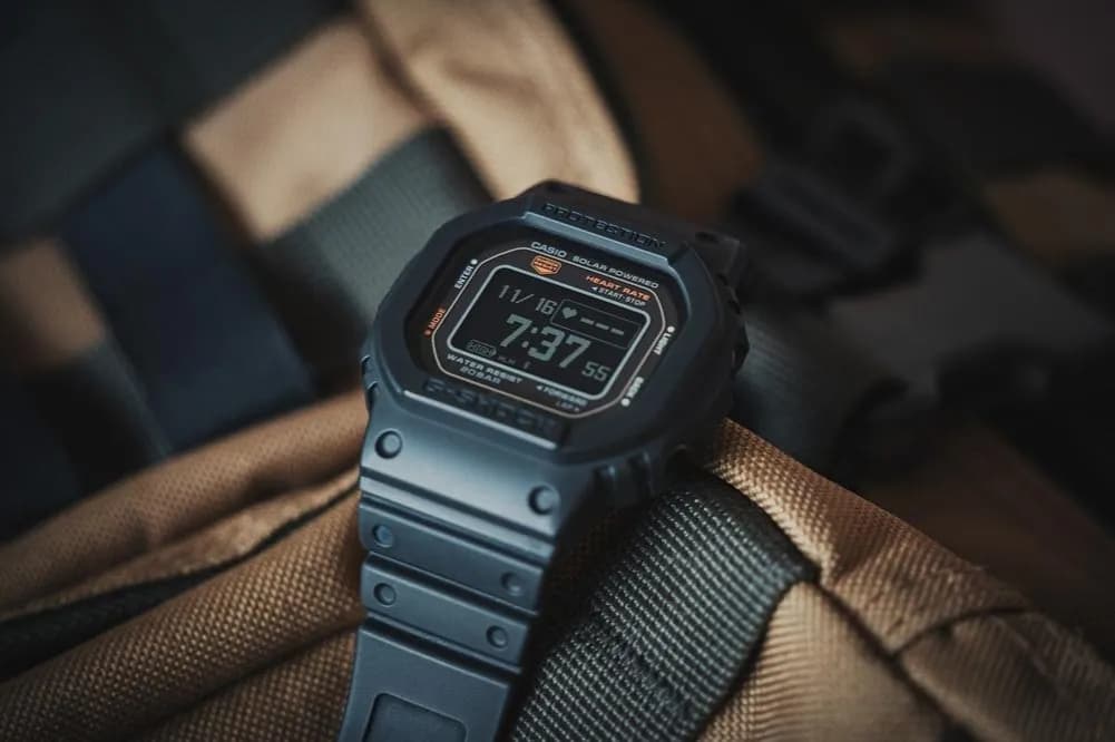 Jak ustawić godzinę w zegarku Casio męskim G-Shock – krok po kroku