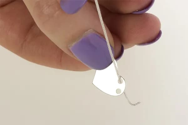 Jak skrócić naszyjnik: łatwe metody, porady i bezpieczne kroki