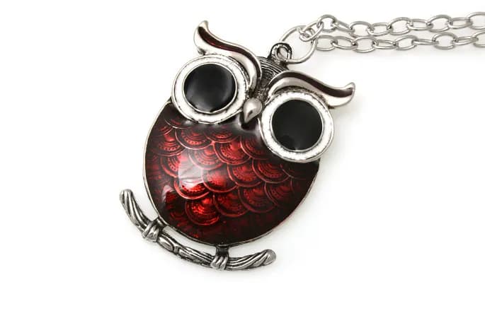 Naszyjnik sowa co oznacza – symbolika, znaczenie i kulturowe interpretacje